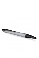Parker IM Stylo Bille Gris Mat finitions Laquées noir Pointe Moyenne 2127894