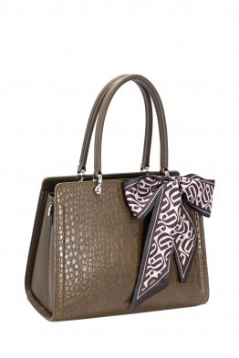 CM8616 David Jones Gusseted Crocodile Handbag
